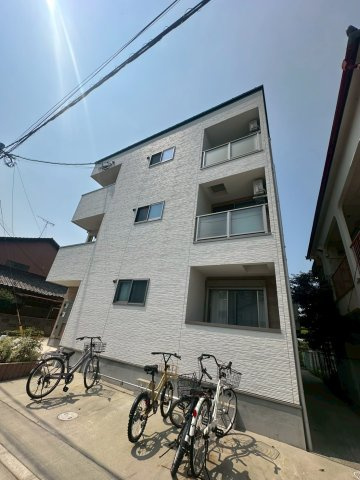 エクラタント博多南の外観