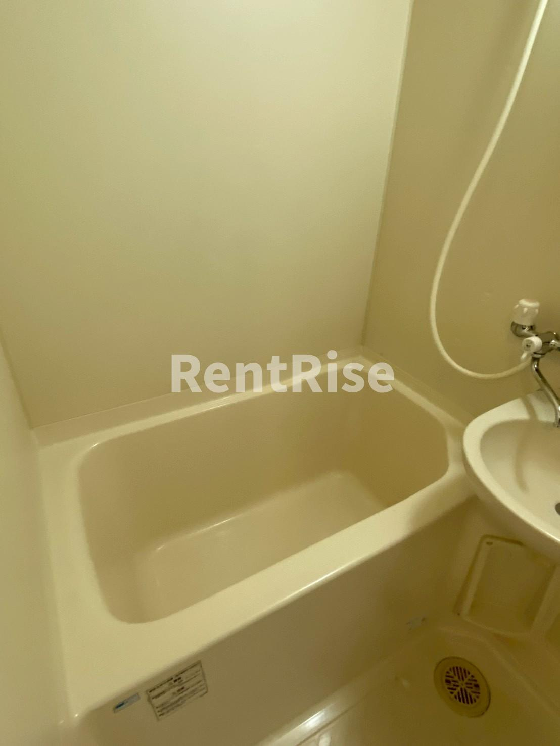 セジュール栄の浴室