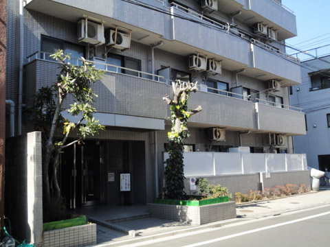 三の輪シティハウスのエントランス|三の輪シティハウス：「三ノ輪」駅徒歩７分！