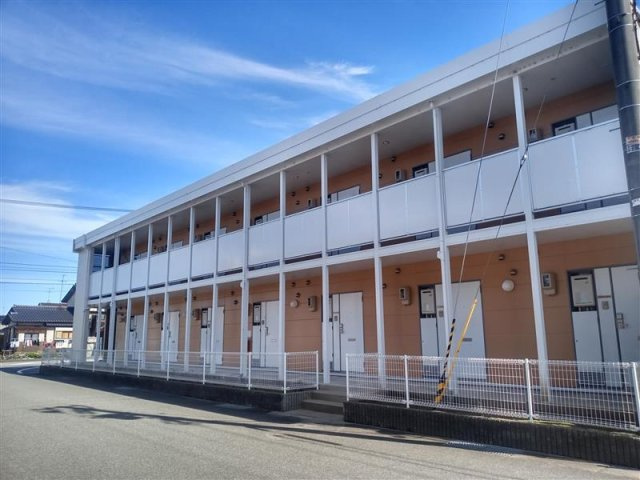 レオパレスうさかの外観