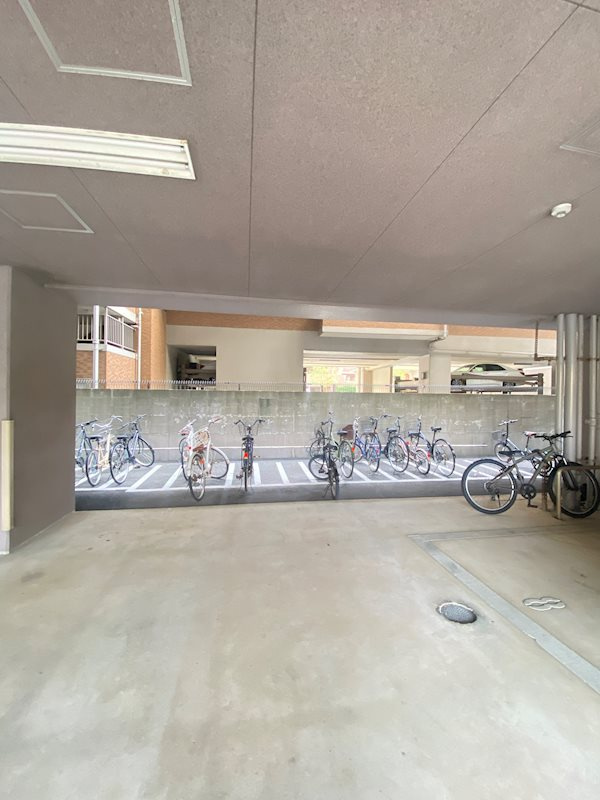 ウインステージ平尾の外観