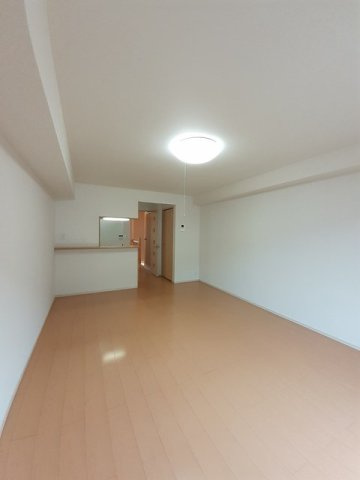 スターオアシスの居間・リビング