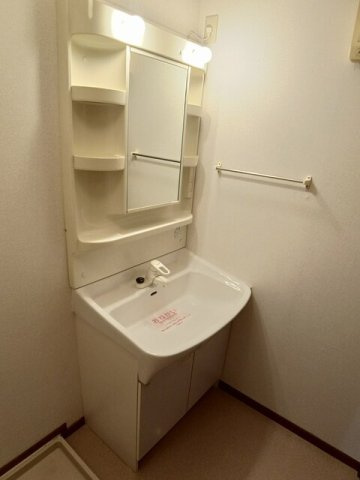 ノーブル飛鳥Ａの洗面所