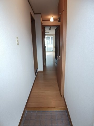 ノーブル飛鳥Ａの玄関