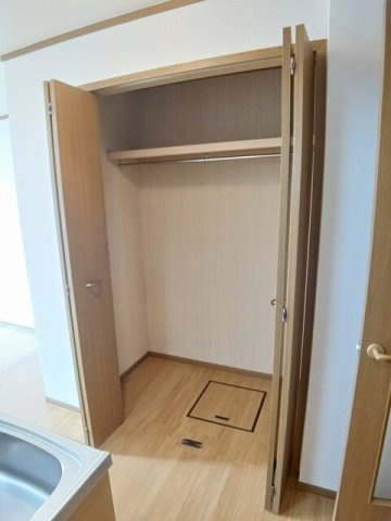 ノーブル飛鳥Ａの収納