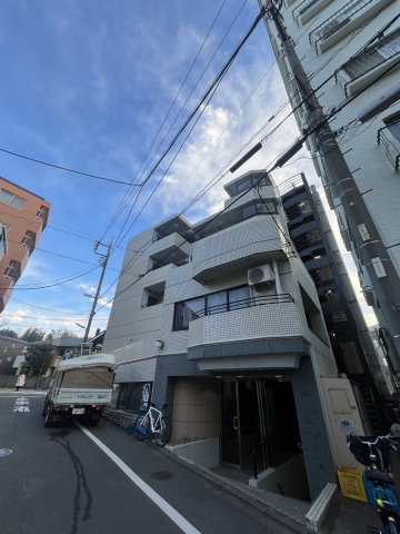 ウェルス用賀台のエントランス