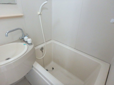 【浴室】 | シティハイムケント | きれいなお風呂です