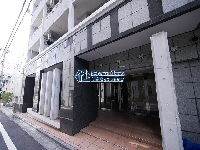 シンシア護国寺ステーションプラザのエントランス