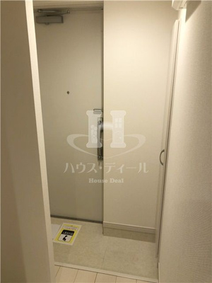 【玄関】 | リブリ・エステラ | きれいな玄関です