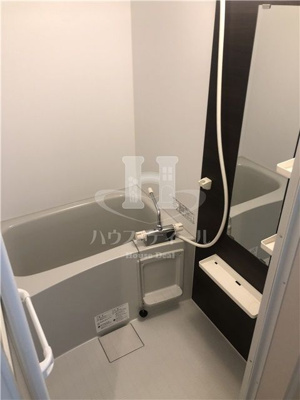 【浴室】 | リブリ・エステラ | 落ち着いた空間のお風呂です