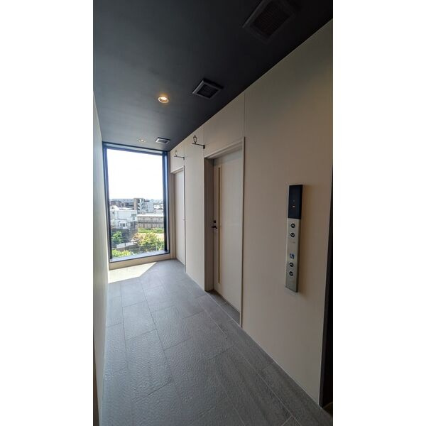 クルールテラス覚王山のロビー