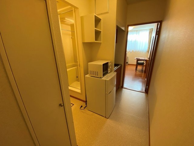 レオパレスあしがらの玄関