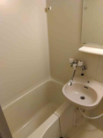 レオパレスあしがらの浴室