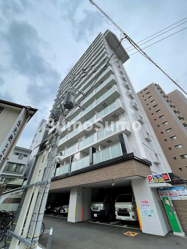 エステートモア・平尾堀川の外観