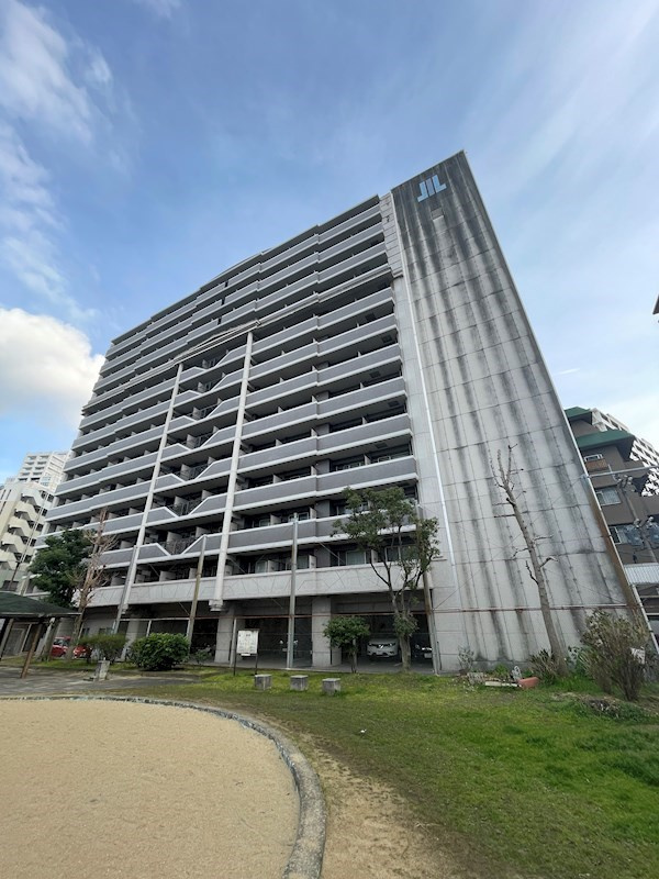 エステートモア・天神WHARFの外観