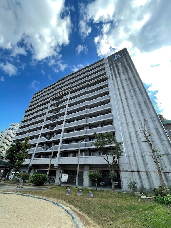 エステートモア・天神WHARFの外観