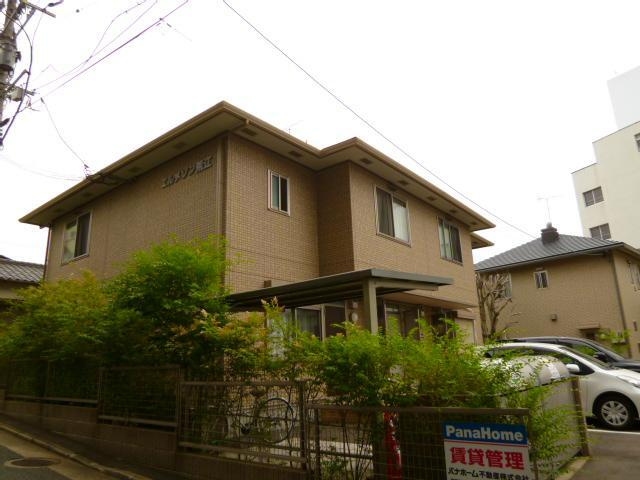 エルメゾン荒江の外観