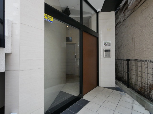 エルヴィータ高砂のエントランス