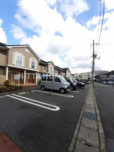 ニアパークＡの駐車場|敷地内に駐車場も完備◎