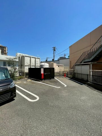エスポワール那の川の駐車場