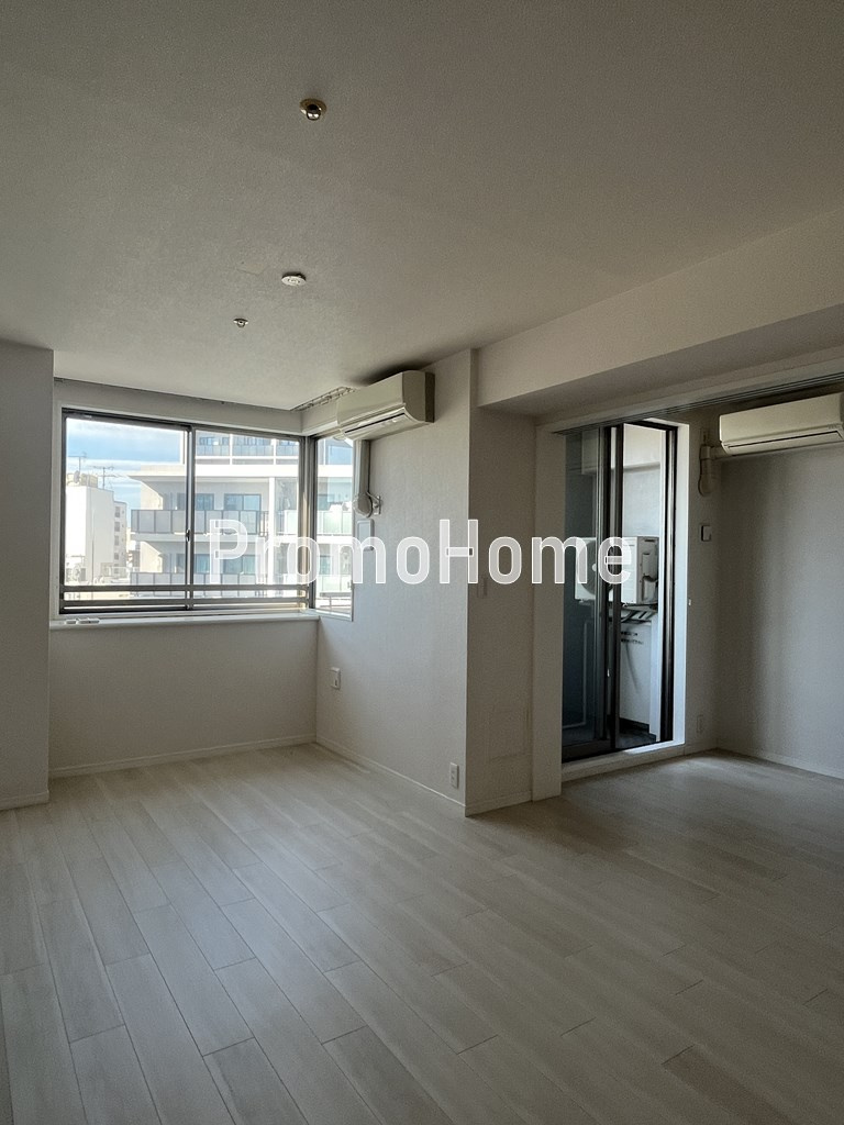 カスタリア東日本橋の居間・リビング