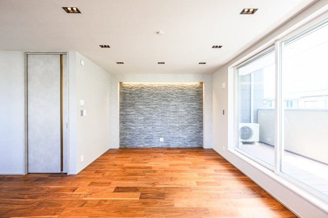 【居間・リビング】 | 目黒区洗足＿新築戸建て | 23帖の広々リビング！床暖房も完備れています♪