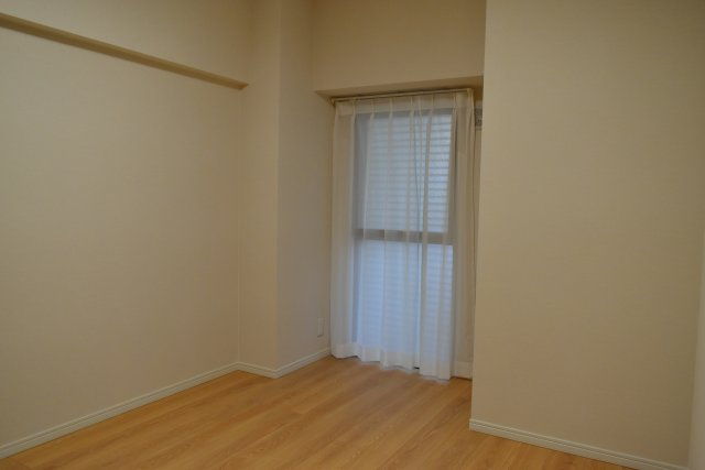 多摩市関戸１丁目の中古マンションの洋室