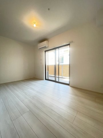 エンクレスト博多BRIGHTの居間・リビング