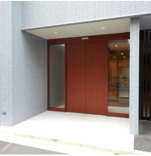 【エントランス】 | CASA G | 建物の内部です