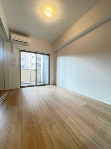 エンクレスト博多BRIGHTの居間・リビング