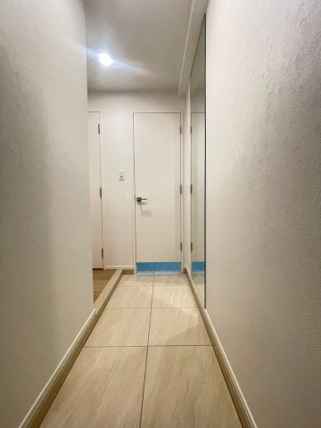 エンクレスト博多BRIGHTの玄関