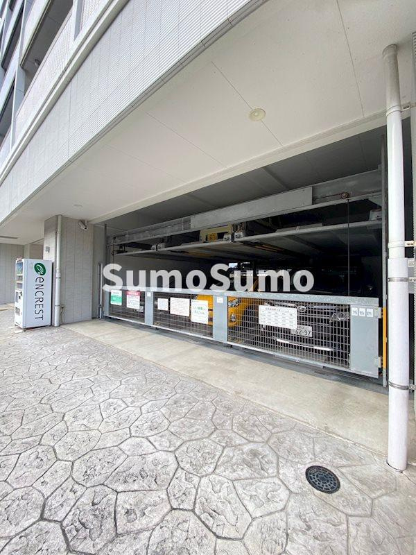 エンクレストNEO博多駅南の駐車場