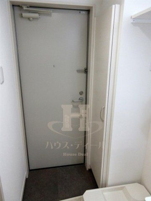 【玄関】 | ルミエール赤羽 | シンプルで使いやすい玄関です