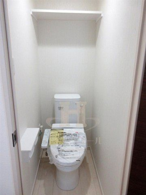 【トイレ】 | ルミエール赤羽 | 落ち着いた色調のトイレです