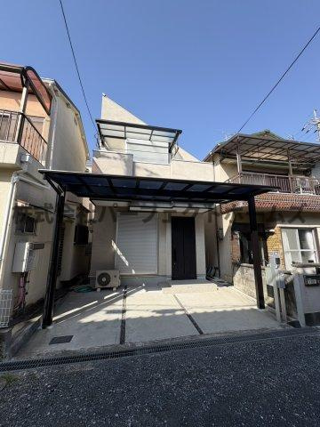 楠葉野田1丁目戸建　賃貸のエントランス|落ち着いたエントランスです