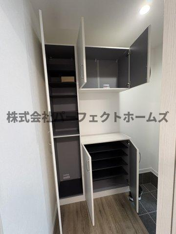 楠葉野田1丁目戸建　賃貸の収納|便利な収納スペースです