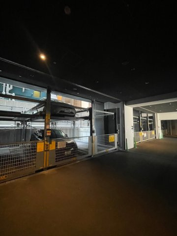 エンクレスト博多 THE TIMEの駐車場