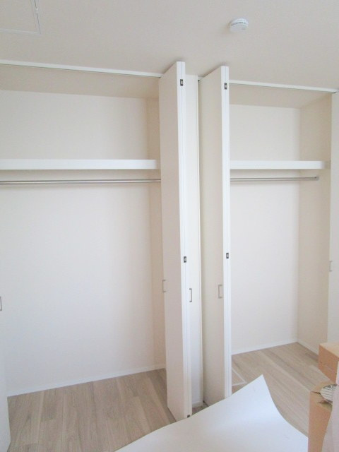 プティ・フールの収納|★収納豊富なクローゼット★