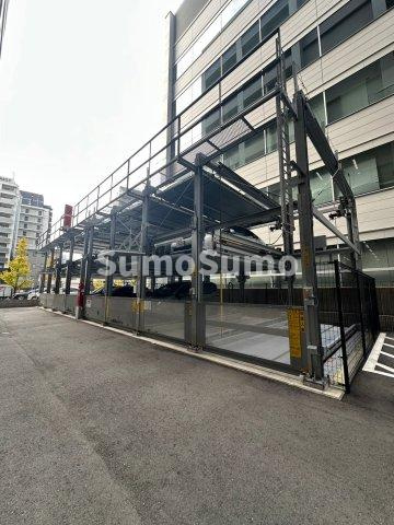 エンクレスト博多駅南FITの駐車場