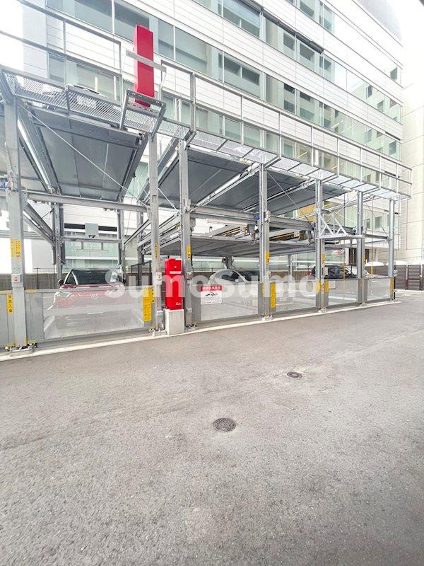 エンクレスト博多駅南FITの駐車場
