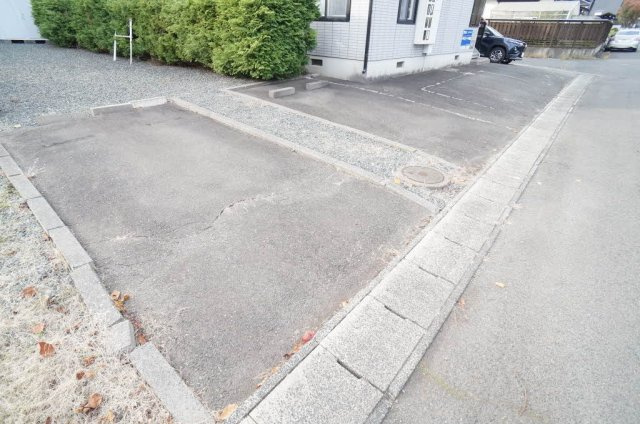 フォルツァの駐車場