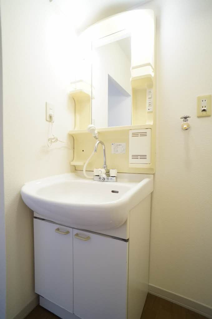 フォルツァの洗面所