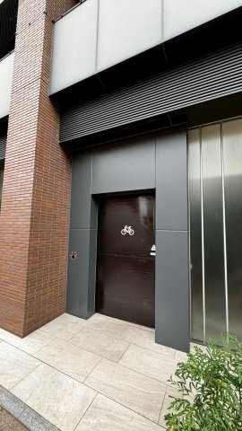 エンクレストベイサイド通りのエントランス