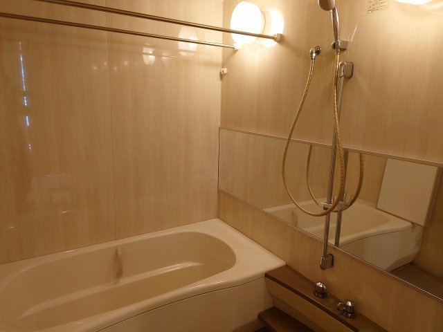 西東京市谷戸町２丁目の中古マンションの浴室