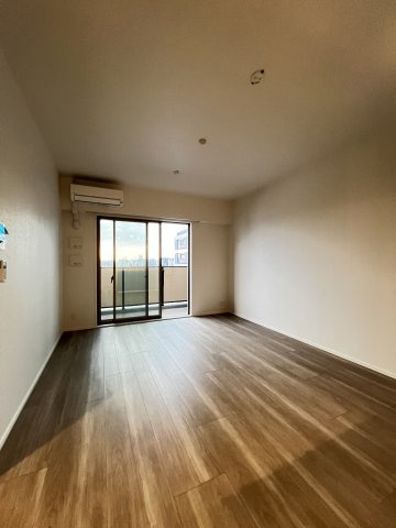 エンクレスト博多PARKSIDEの居間・リビング