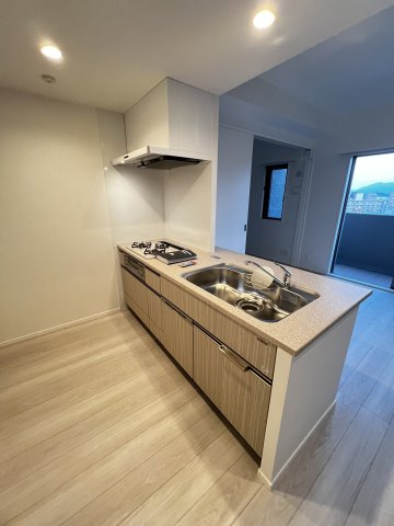 エンクレスト博多PARKSIDEのキッチン
