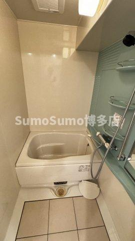 エンクレスト博多駅前Ⅲの浴室|日々の疲れを癒すお風呂付です