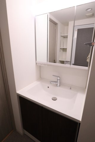 スプランディッド新大阪VIIの洗面所