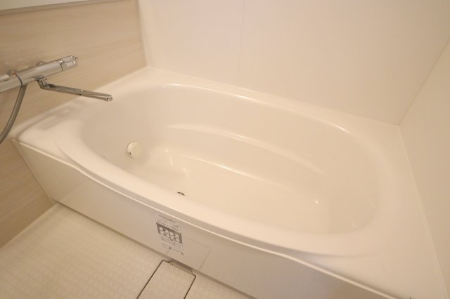 スプランディッド新大阪VIIの浴室