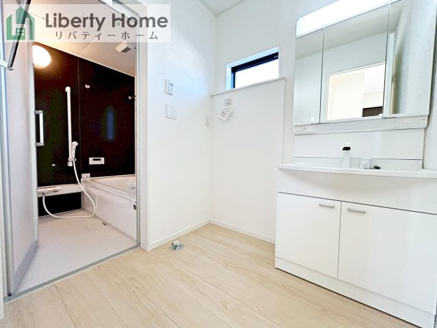 常陸大宮市姥賀町第3　新築戸建　7号棟の内観：施工例|(7号棟)同仕様・同形状写真